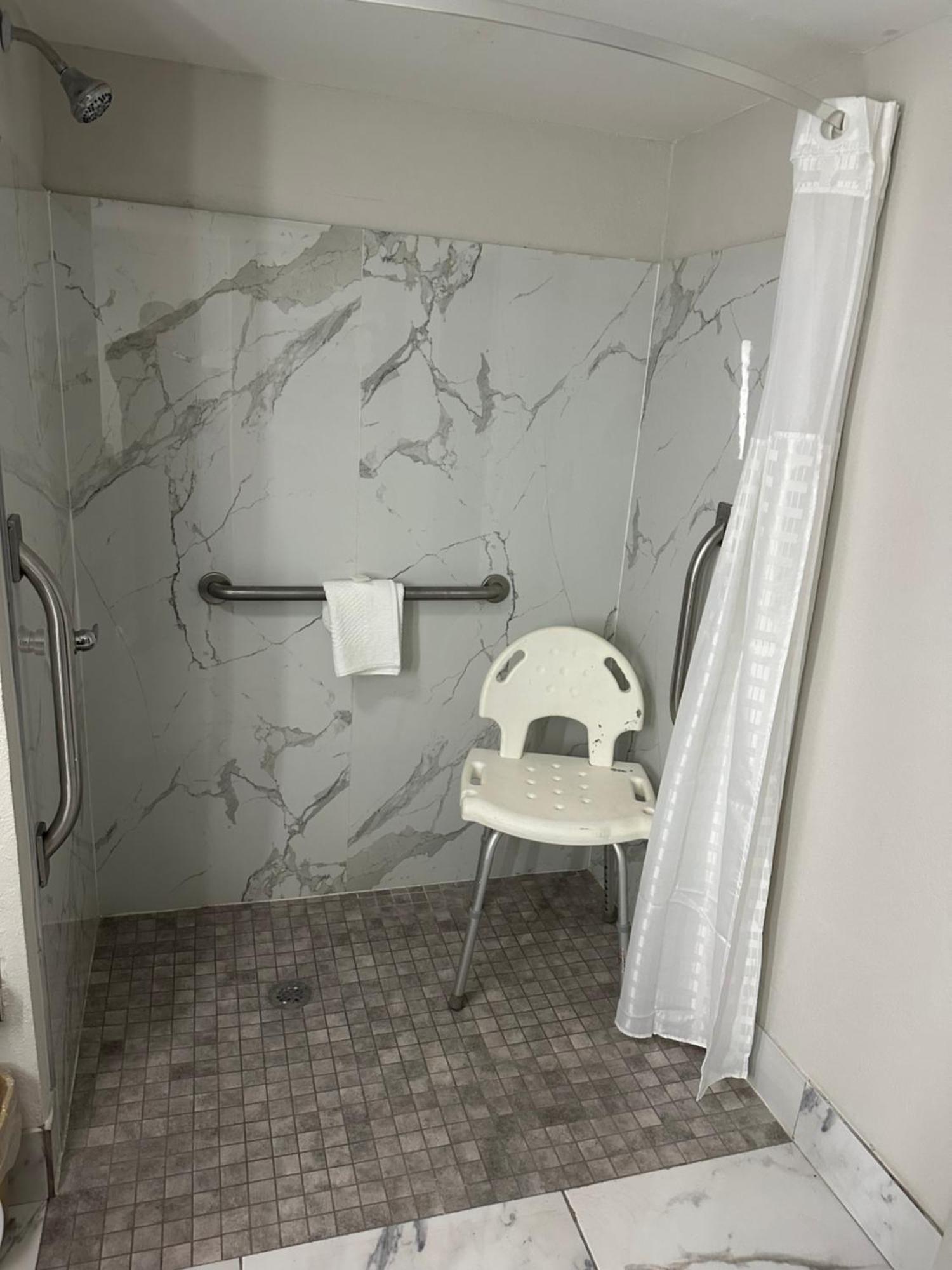 Quality Inn Monroe Kültér fotó
